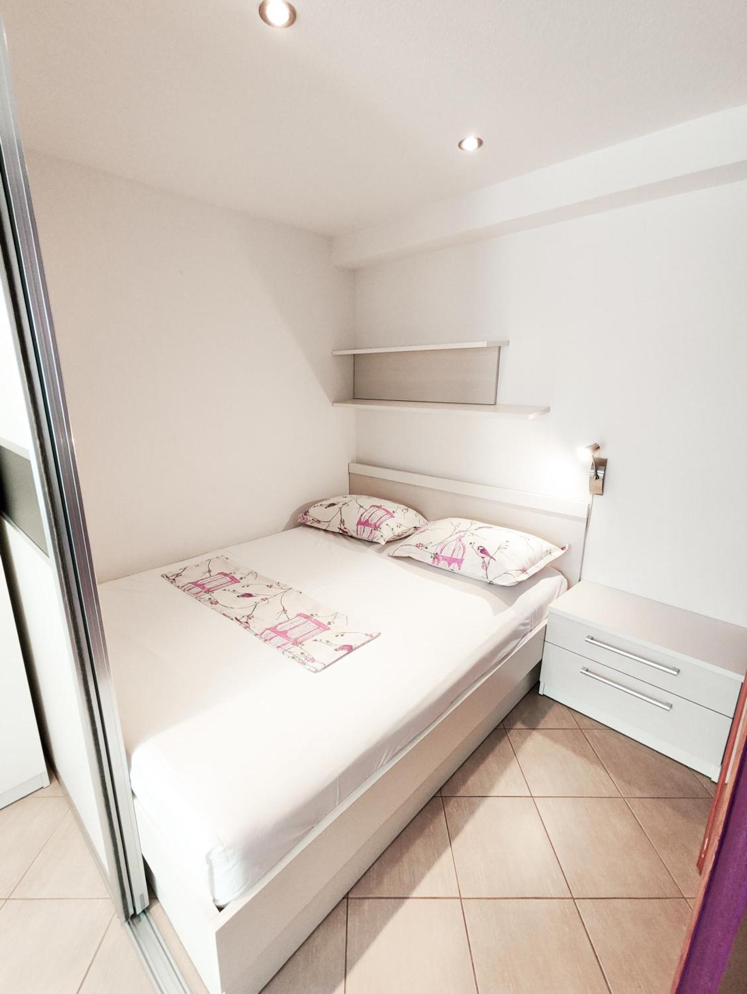 Apartments And Rooms Vuleta, Close To The Beach Makarska Zimmer foto